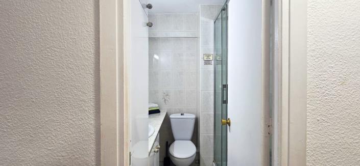 Image No.9-Studio for sale