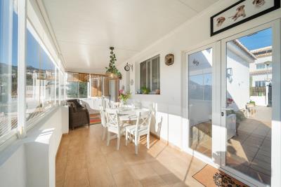 13-5fd73dea700db77384c091ca9818b1a9