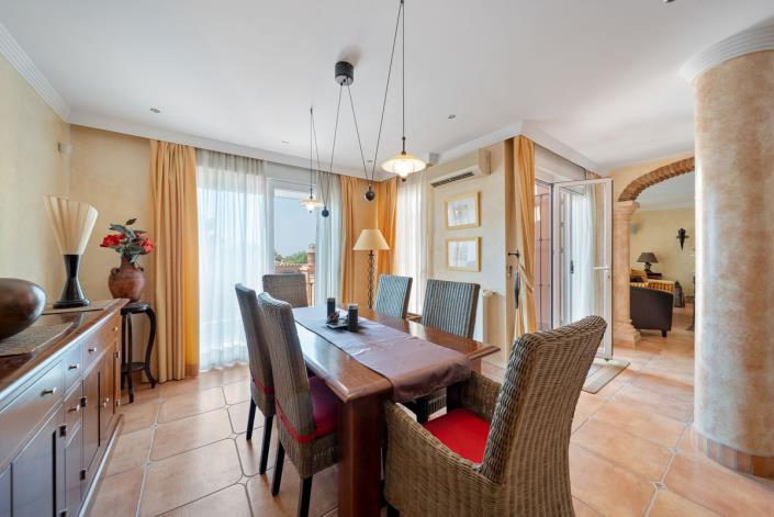 Image No.4-3 Bed Villa / Detached for sale