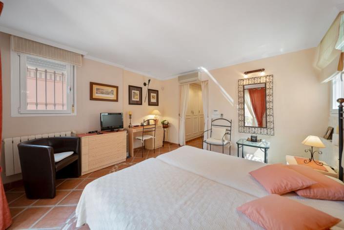 Image No.15-3 Bed Villa / Detached for sale