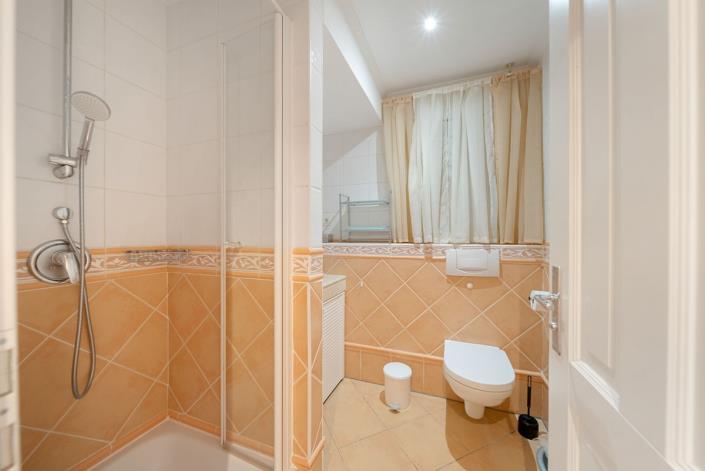 Image No.16-3 Bed Villa / Detached for sale