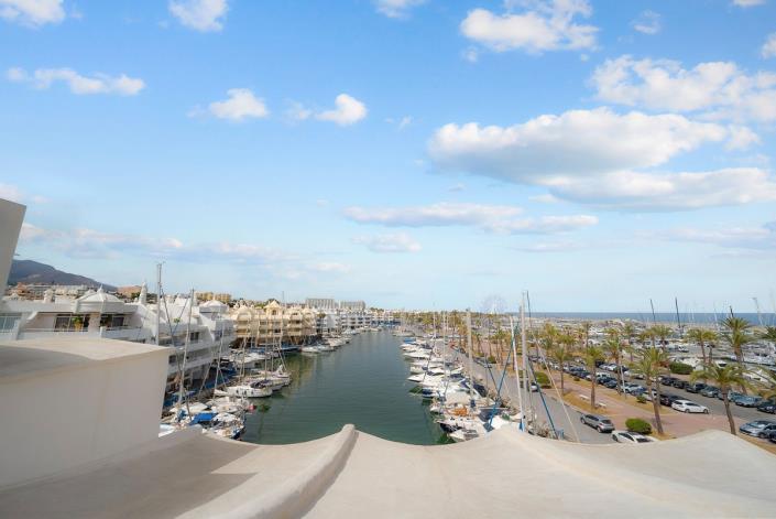 Image No.1-4 Bed Duplex for sale