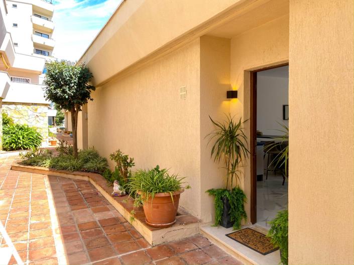 Image No.39-2 Bed Bungalow for sale