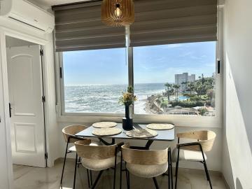 6-fa543ff60f4e104718a0562ed3ccbf30