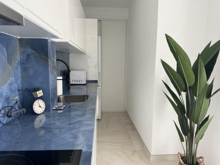 Image No.12-2 Bed Apartment for sale