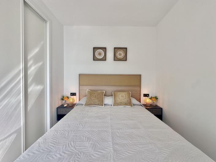 Image No.26-2 Bed Apartment for sale