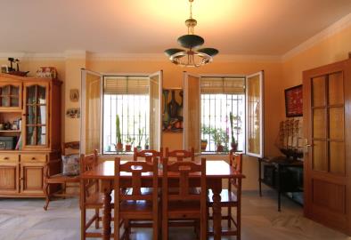 7-aa4cc561180b369757c0bb4af9886cd3