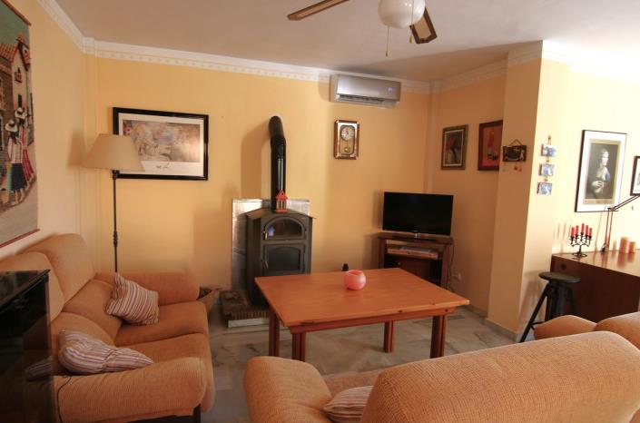 Image No.8-4 Bed Villa / Detached for sale