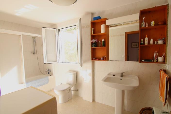 Image No.20-4 Bed Villa / Detached for sale