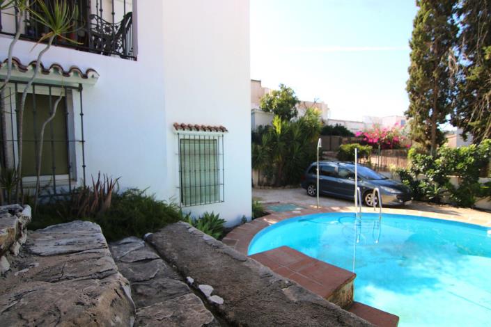 Image No.29-4 Bed Villa / Detached for sale