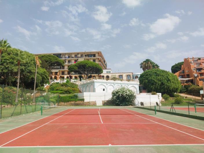 Image No.32-2 Bed Apartment for sale