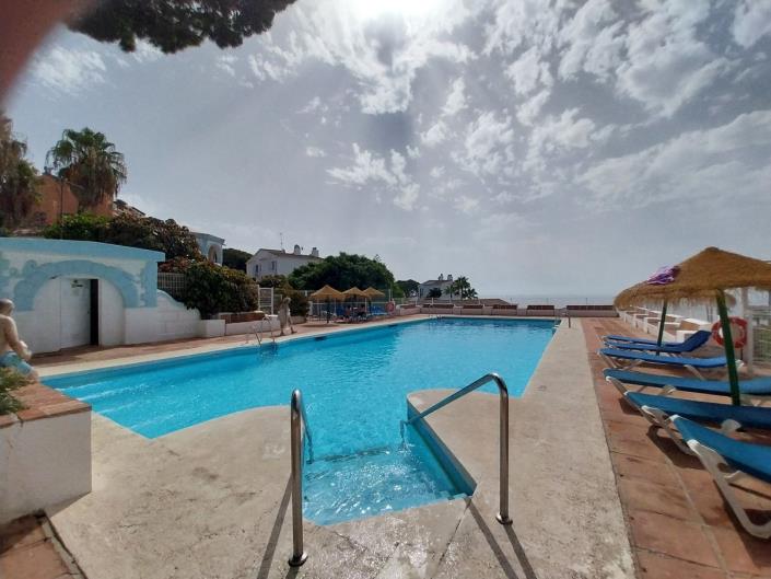 Image No.33-2 Bed Apartment for sale