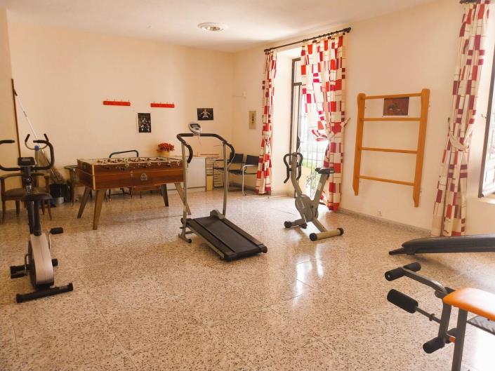 Image No.37-2 Bed Apartment for sale