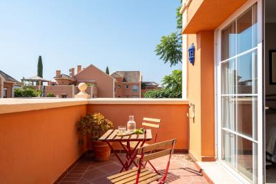 8-e64a9055bba3e77ac8aca3b893cdf826