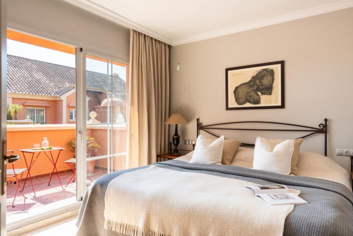 Image No.10-2 Bed Apartment for sale