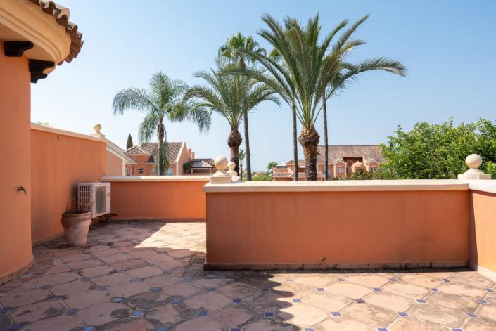 Image No.23-2 Bed Apartment for sale