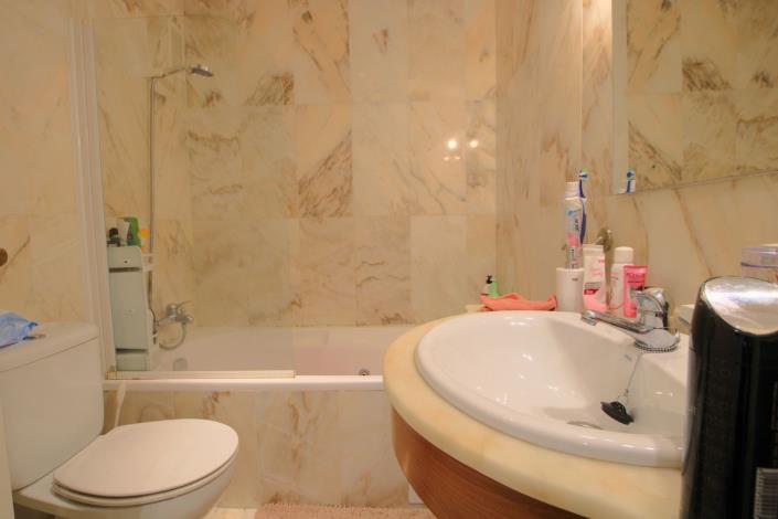 Image No.15-2 Bed Apartment for sale