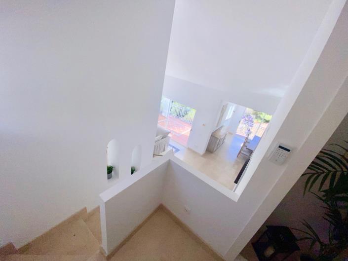 Image No.7-3 Bed Townhouse for sale