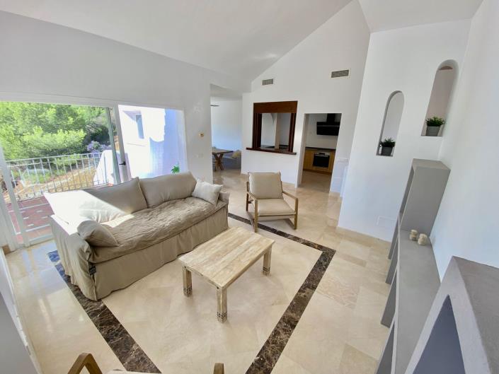 Image No.10-3 Bed Townhouse for sale