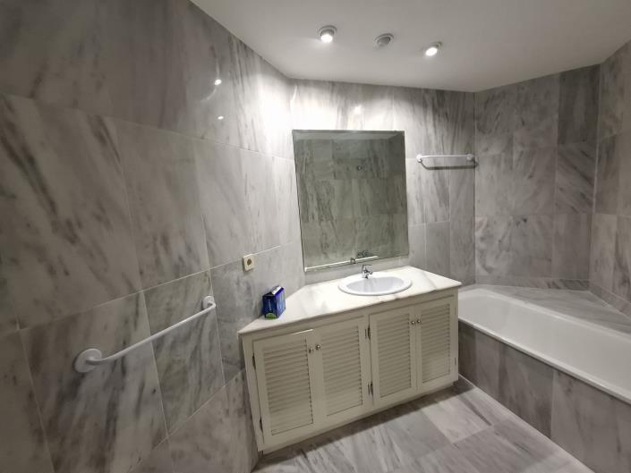 Image No.23-3 Bed Apartment for sale