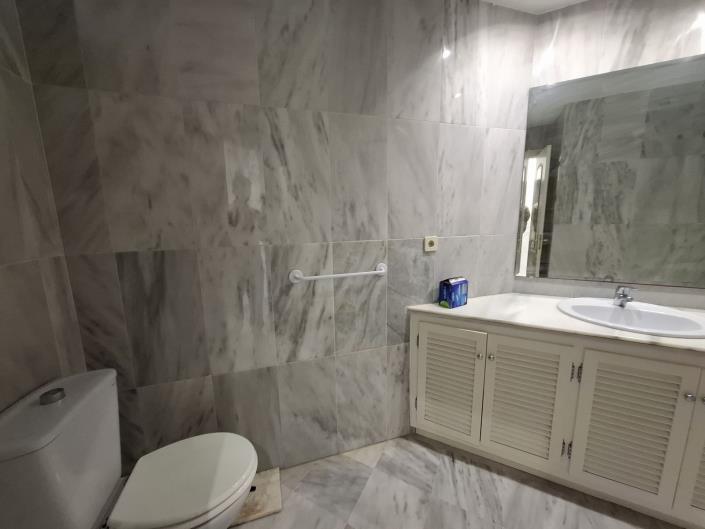 Image No.24-3 Bed Apartment for sale