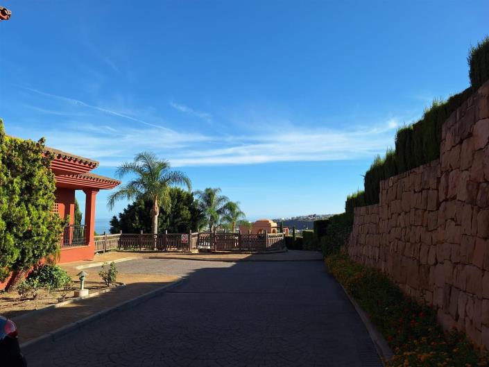 Image No.21-2 Bed Apartment for sale