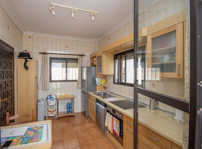 Image No.8-4 Bed Villa / Detached for sale