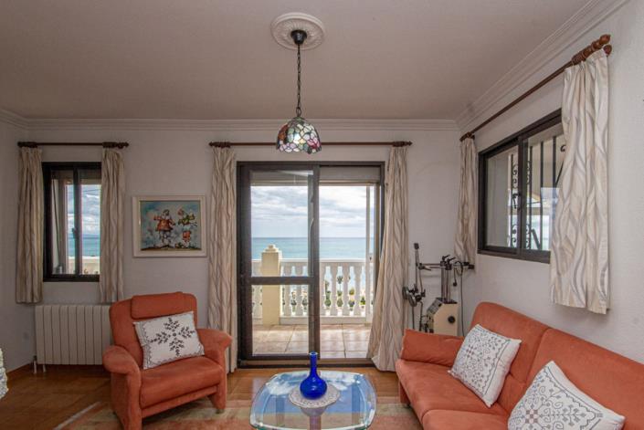 Image No.14-4 Bed Villa / Detached for sale