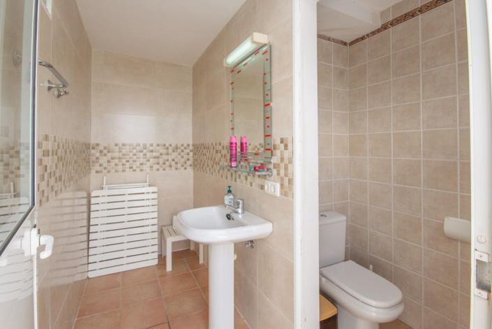 Image No.36-4 Bed Villa / Detached for sale