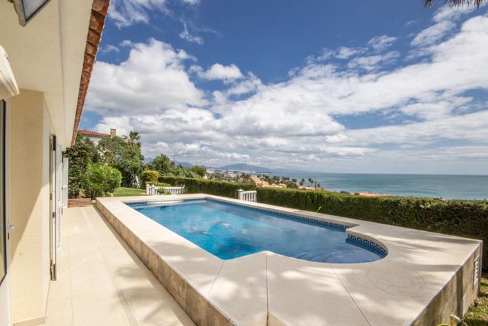 Image No.45-4 Bed Villa / Detached for sale