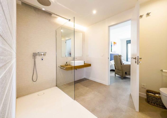 Image No.11-3 Bed Townhouse for sale