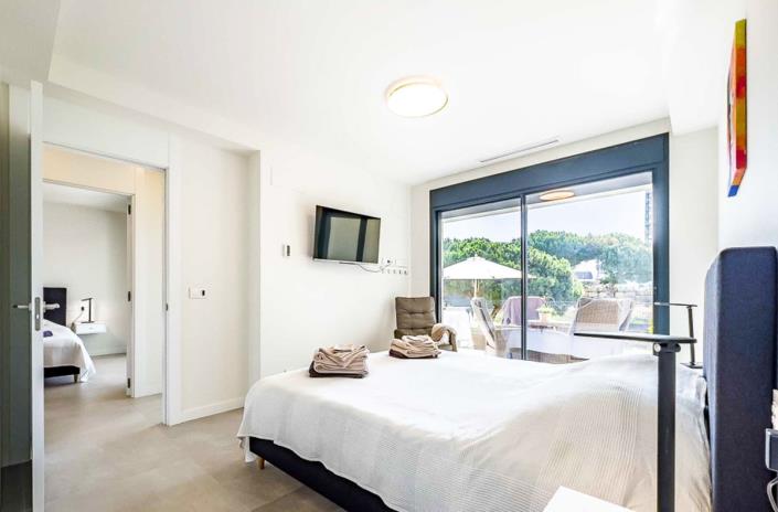 Image No.17-3 Bed Townhouse for sale