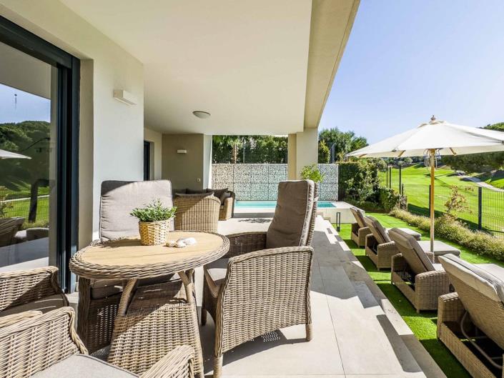 Image No.20-3 Bed Townhouse for sale