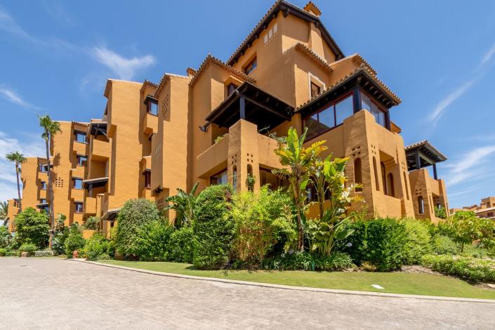 Image No.27-3 Bed Apartment for sale