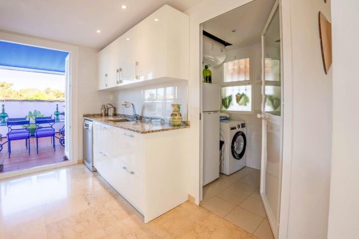 Image No.21-3 Bed Duplex for sale