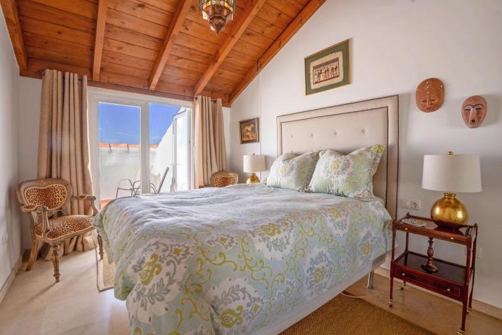 Image No.28-3 Bed Duplex for sale