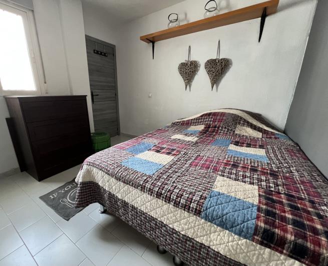 Image No.19-3 Bed Townhouse for sale