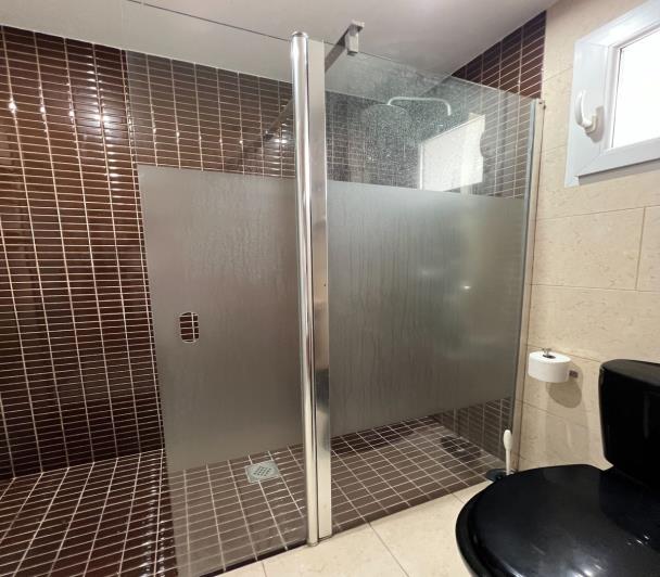 Image No.21-3 Bed Townhouse for sale