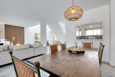 10-75bef5f12e72a6d65f05a48dacffbe42