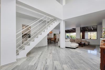 12-9d2414e6554ff283a7dbb3894364f2bd