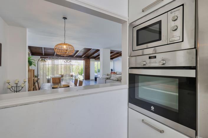 Image No.17-4 Bed Semi-Detached for sale