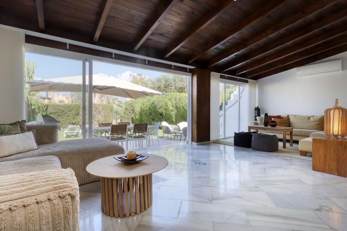 Image No.20-4 Bed Semi-Detached for sale