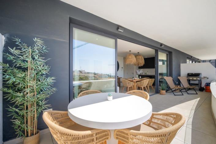 Image No.8-2 Bed Apartment for sale