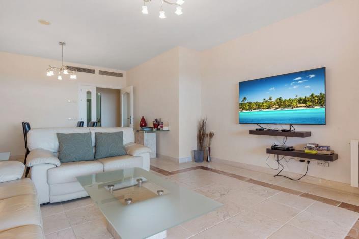 Image No.8-2 Bed Apartment for sale