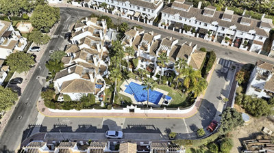 6 Bed Townhouse for sale