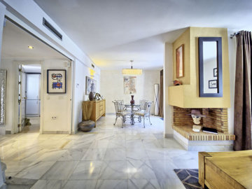 7-aa4cc561180b369757c0bb4af9886cd3