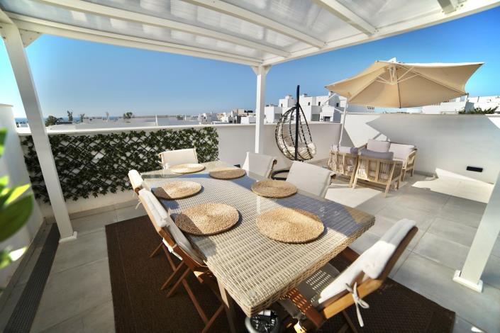 Image No.2-3 Bed Townhouse for sale