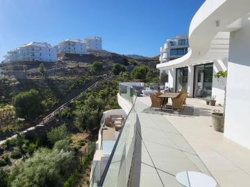 8-e64a9055bba3e77ac8aca3b893cdf826