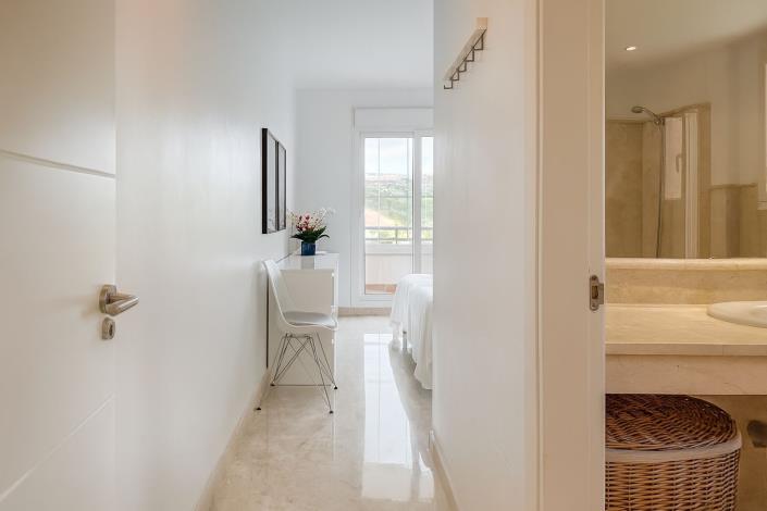 Image No.17-3 Bed Apartment for sale