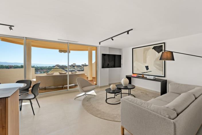 Image No.10-3 Bed Apartment for sale